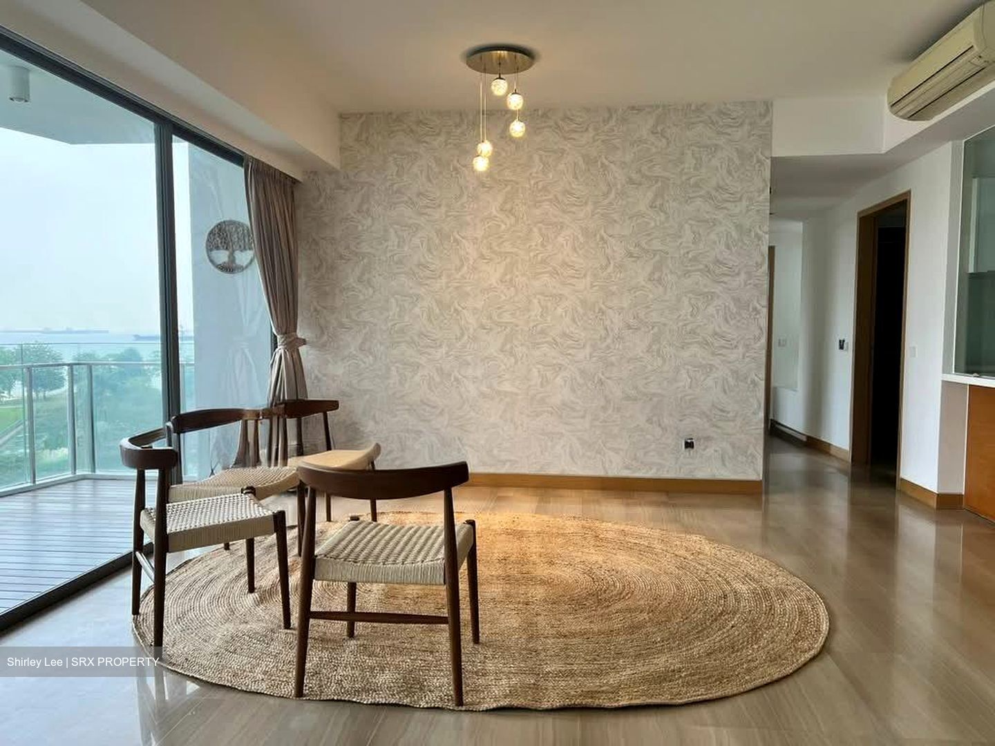 SilverSea (D15), Condominium #558295701